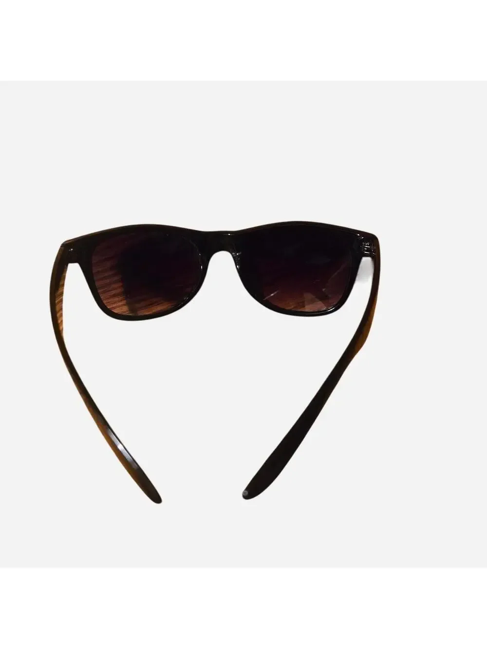 Classic Black Wayfarer Style Sunglasses with Gradient Lenses